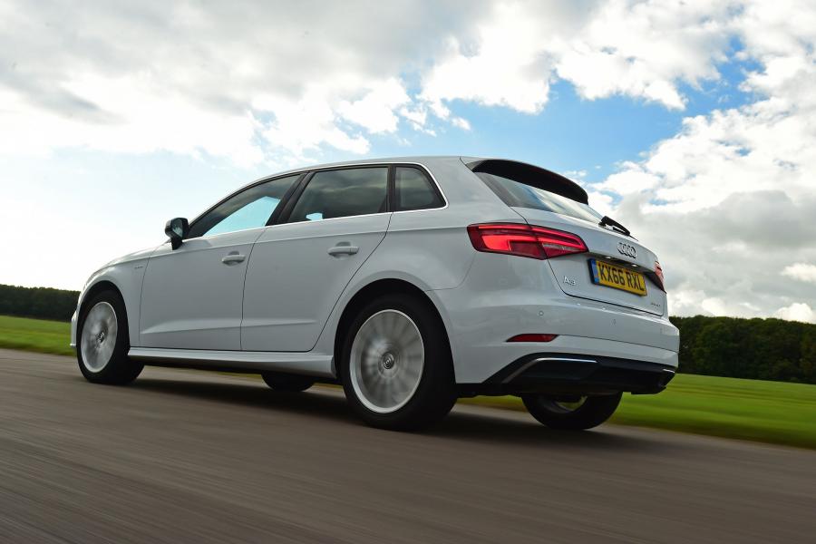 Audi A3 Sportback e-tron (8V) 2016 года  (UK) (фото 5 из 11)
